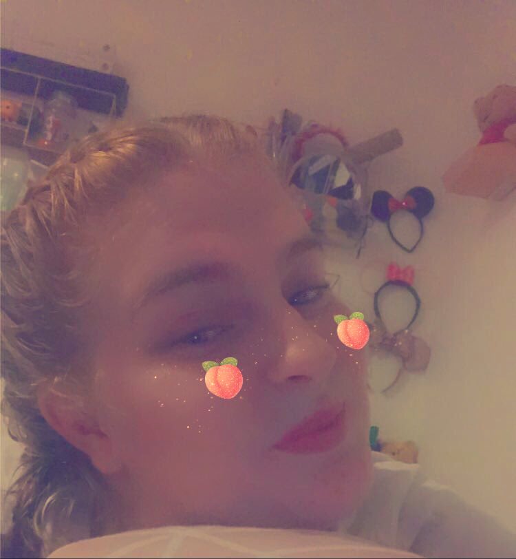 its_chloexox's tweet photo. 🍑🍊 https://t.co/baUYAQoEzW