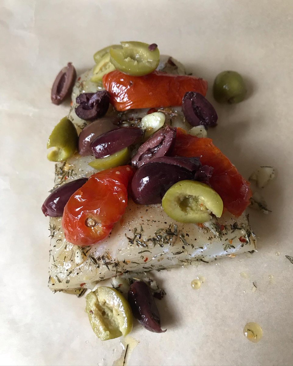 owlsrcute's tweet photo. Recipes that look like a little present 🎁 bring me joy. 🙂
#mediterraneanCod
@Allrecipes https://t.co/mOivaXuT0u