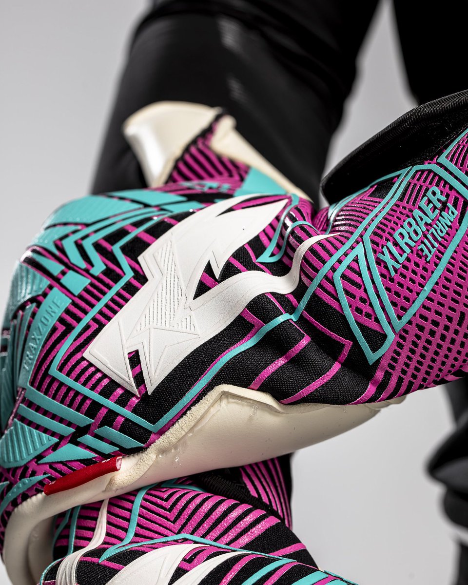 Kaliaaer's tweet photo. 🔥Competition Time🔥

For the New PWRLite VELOZ 

RT+ Follow + Comment VELOZ

https://t.co/4B4gX26N6a https://t.co/GX5vFGyzSR