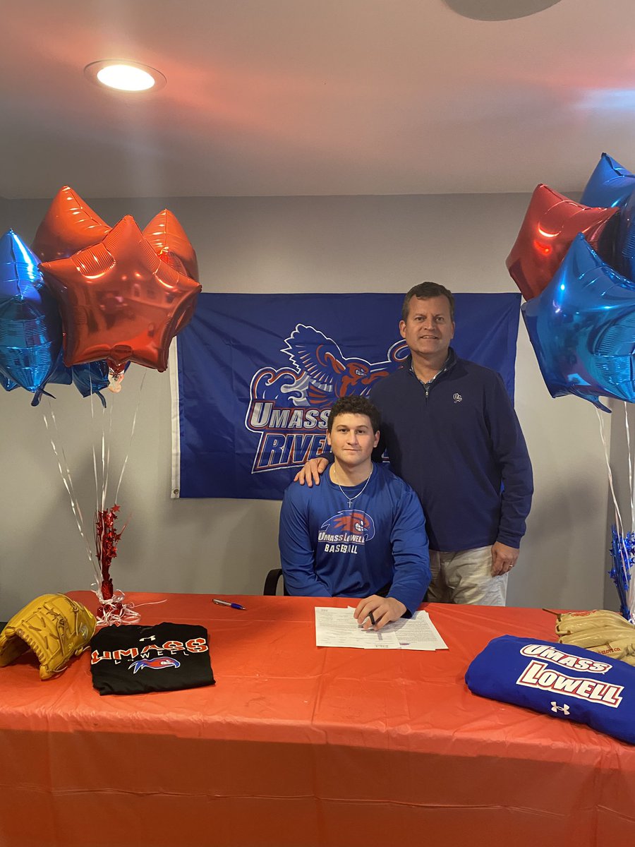 drewhaight2's tweet photo. Officially a @RiverHawkBB!! 🔵🔴 https://t.co/wgPrIqiw2i