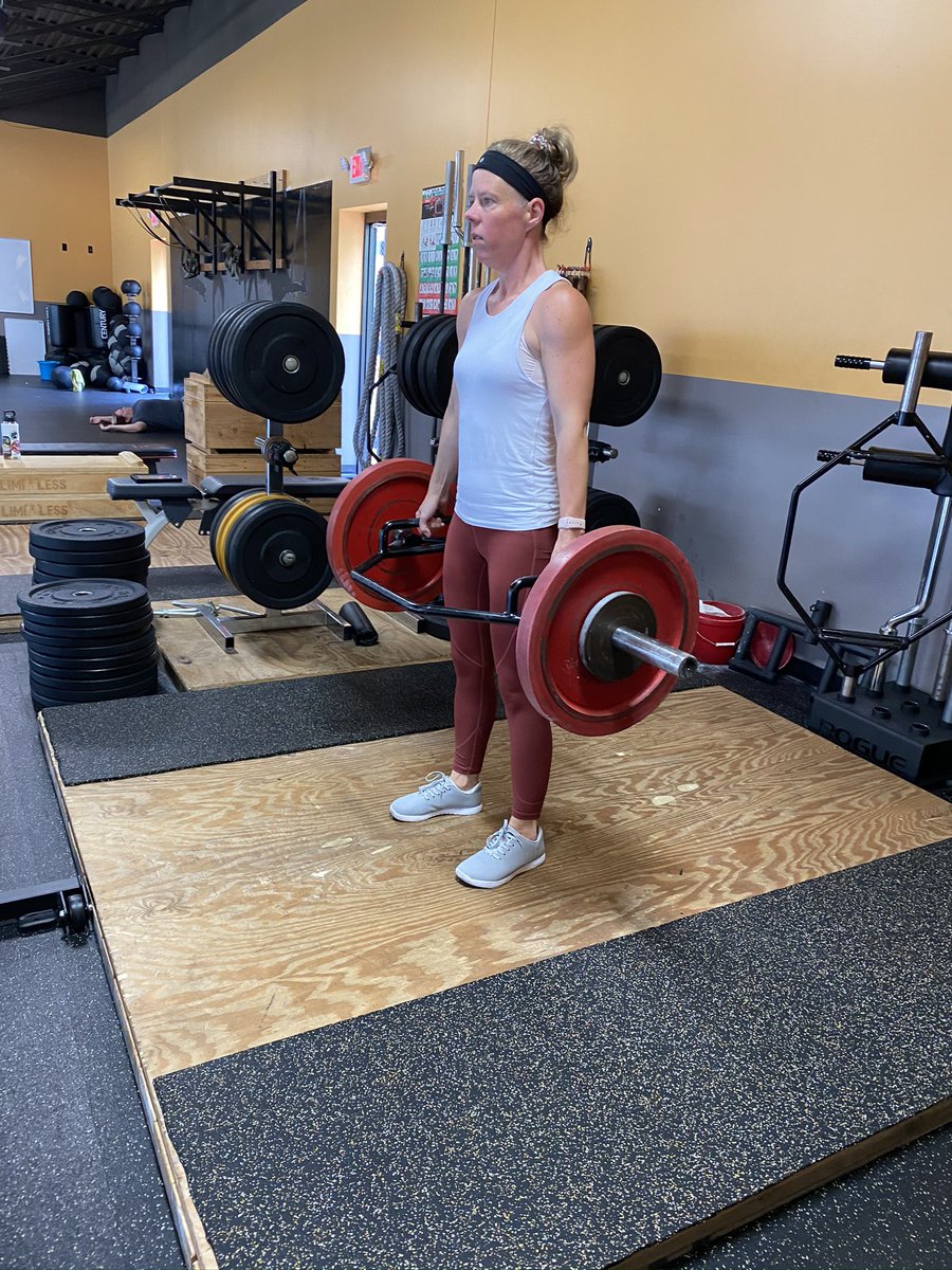 BrookeMorrill78's tweet photo. It doesn’t get easier • you get stronger! 💪🏻 New PR #155  @Mike_Daniels76 https://t.co/243gzllawy