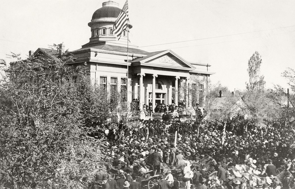 #OTD in 1907, President Theodore Roosevelt signed a proclamation admitting #Oklahoma as the 46th state in the Union. Statehood Day events and the inauguration of Oklahoma’s first governor, Charles N. Haskell, took place in Guthrie.

(OHS photo) #OKhistory #Statehood