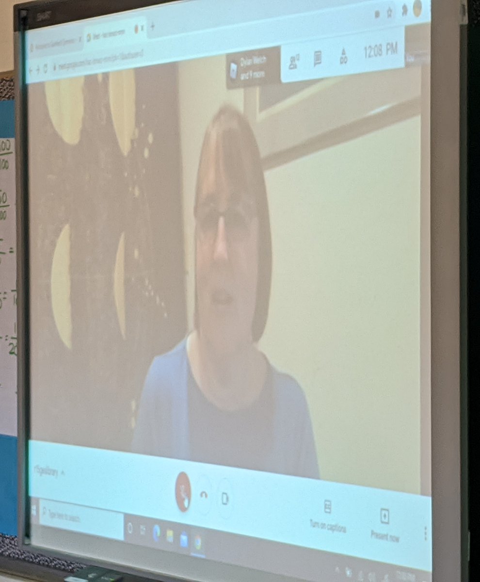 Student writers <a href="/GainfieldSchool/">Gainfield School</a> learn so much from our writing mentor @MegTWrites Especially appreciative of the revision advice and library love!  #geswrites #welovescience #welovelibrariestoo