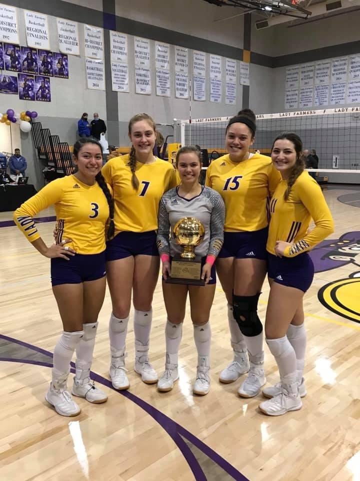 ladyfarmers's tweet photo. All good things come to an end. These girls played their hearts out last night and ALL season. It is a bittersweet ending with our seniors, but they will go off and do wonderful things. Thank you to our fans and community for endless support!!🏐💜💛#FEARLESS #traditioncontinues https://t.co/2q6uOeaZr9