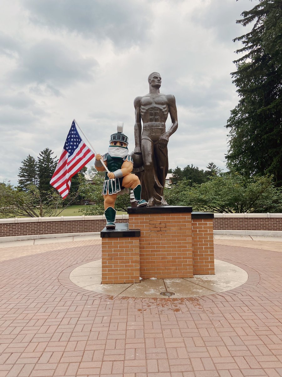 TheRealSparty's tweet photo. To those who served and sacrificed, thank you. #VeteransDay https://t.co/ORv67QhbQi