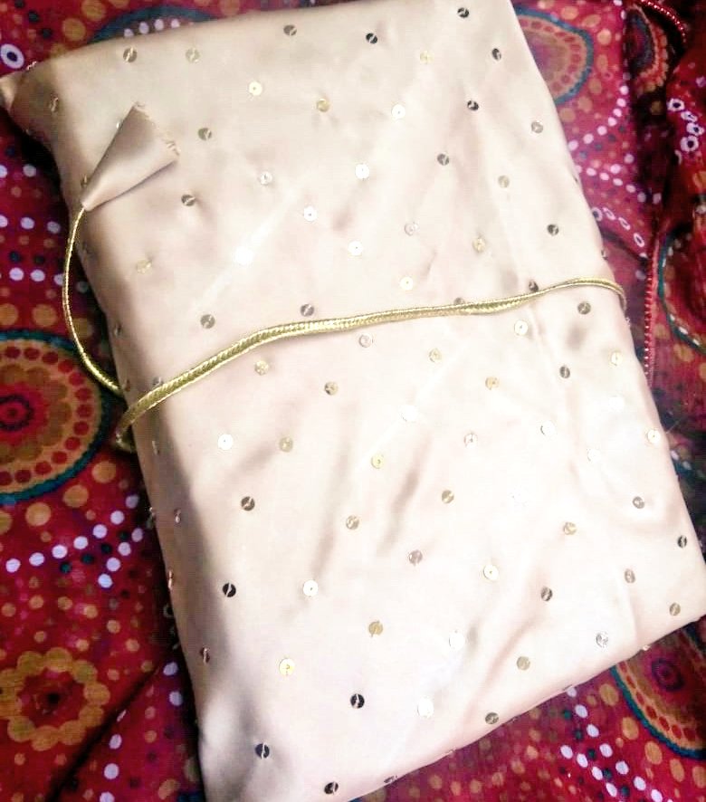 aamina_ah's tweet photo. #handmade #Quran #Covers for #wedding
#shadi #dulhan #bridaltrends
#allthingsbridal #designlife #gift #gotawork #gotapatti #silk https://t.co/vOrjaWInRv