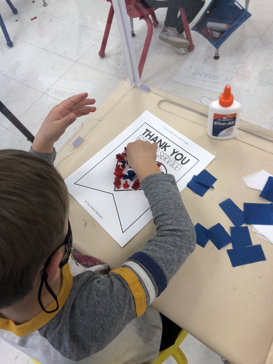 Thank you to all of our veterans and heroes!! We made special cards on Tuesday ❤️💕 <a href="/NSE_Dalers/">NSE_Dalers</a>  <a href="/JenniferJOlsen/">Jennifer Olsen, Ed.D</a>