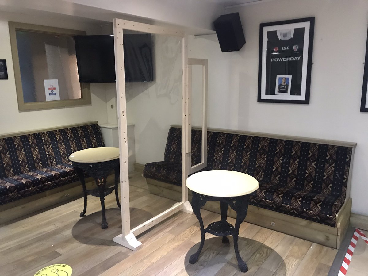 closecontactpro's tweet photo. Maximising capacity in the Hospitality Industry.  62%  increase in ‘bum’s on seats’ with the introduction of freestanding protection screens. #bumsonseats #rugbyclubs #inovativesolutionstocovid https://t.co/ZblXN7GZyD