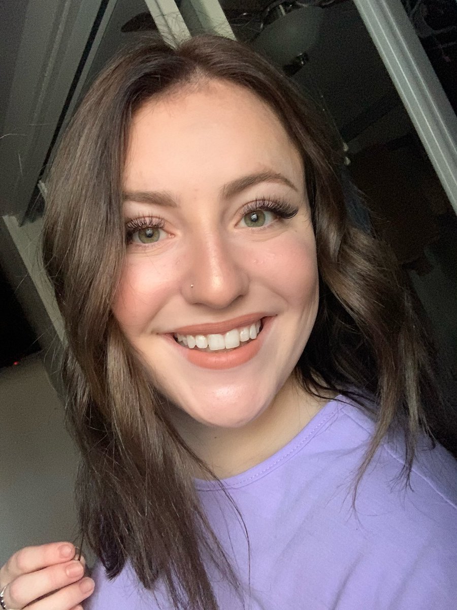 FeltmanMadison's tweet photo. Hiii I dyed my hair brown 😳 https://t.co/w2dmlGoZR3