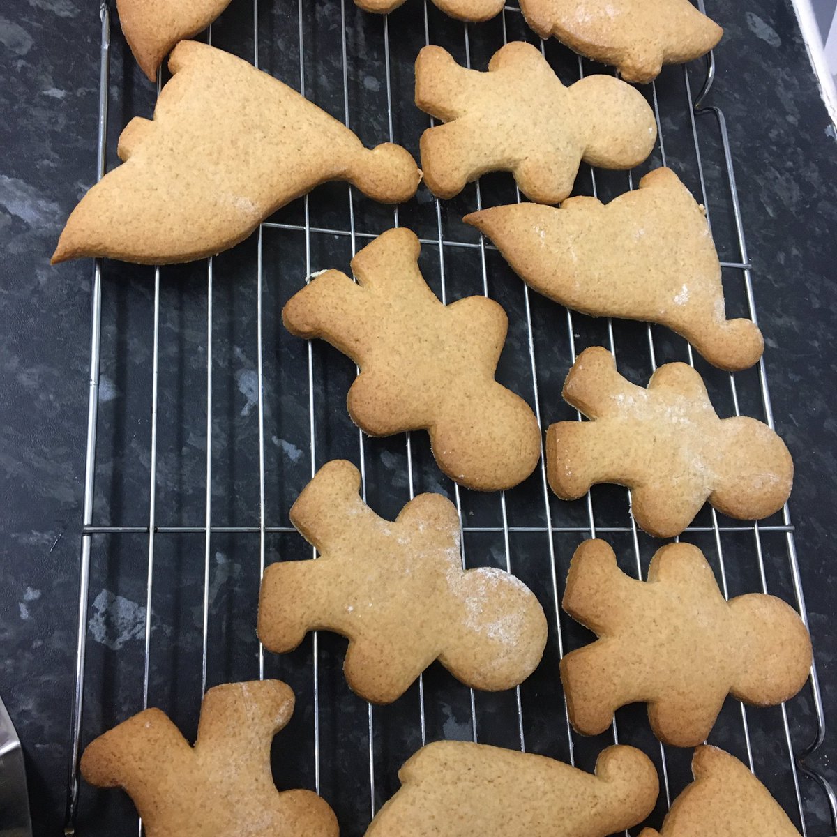PickwellClaire's tweet photo. @Wrenthorpe_SCH Virtual bake off at home for Children in need. #gingerbread https://t.co/dBweRWY9ls