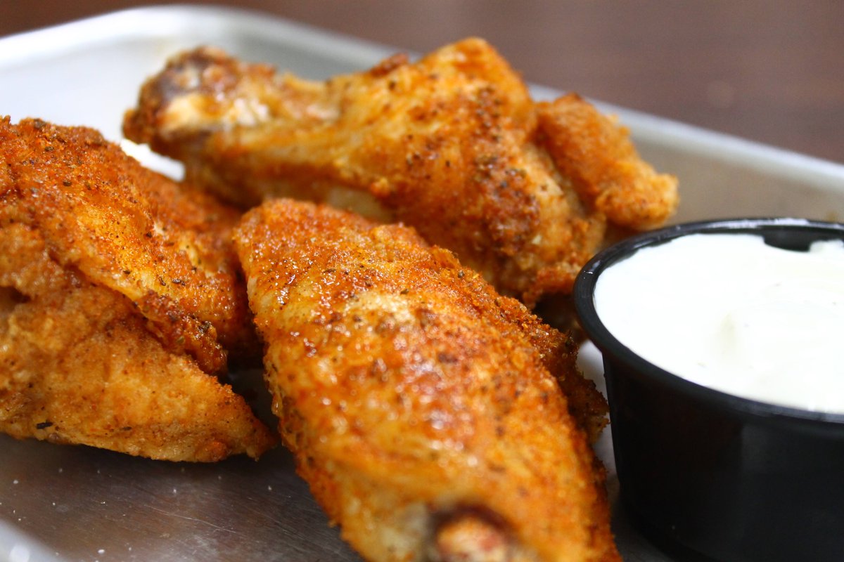 XroadsBistro's tweet photo. It's #WinginWednesday at Independent Brewing Company and The Restaurant! We also have a hot turkey dinner special and French Onion Soup at both locations, too!! So head on out for some deliciousness on this nasty day!! #fresh #local #delicious #fallfavorites #hotsoup #turkey https://t.co/4r5FFMkwTd