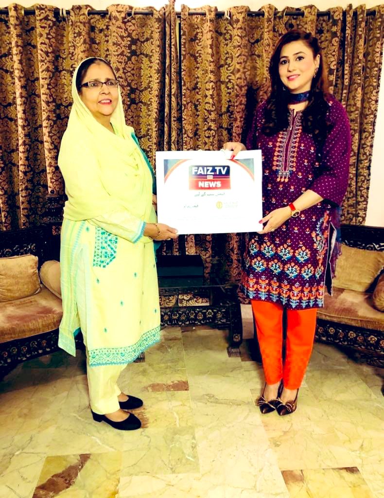 NaziaAliUncut's tweet photo. Really thankful for @nikhatshakeel for her Precious time.
Program. #ShamEfaiz 📺#FaizNetwork #16EhEp
#webChannel 🖥
Host #NaziaAli ✍🏻#Columnist , #Social_Activist
Guest. Dr Nikhat Shakeel Member #MQMPakistanORC & #FormerMNA
My Outfit by A&Q Collections
Makeup by Shobi https://t.co/JFMgM1v9MR