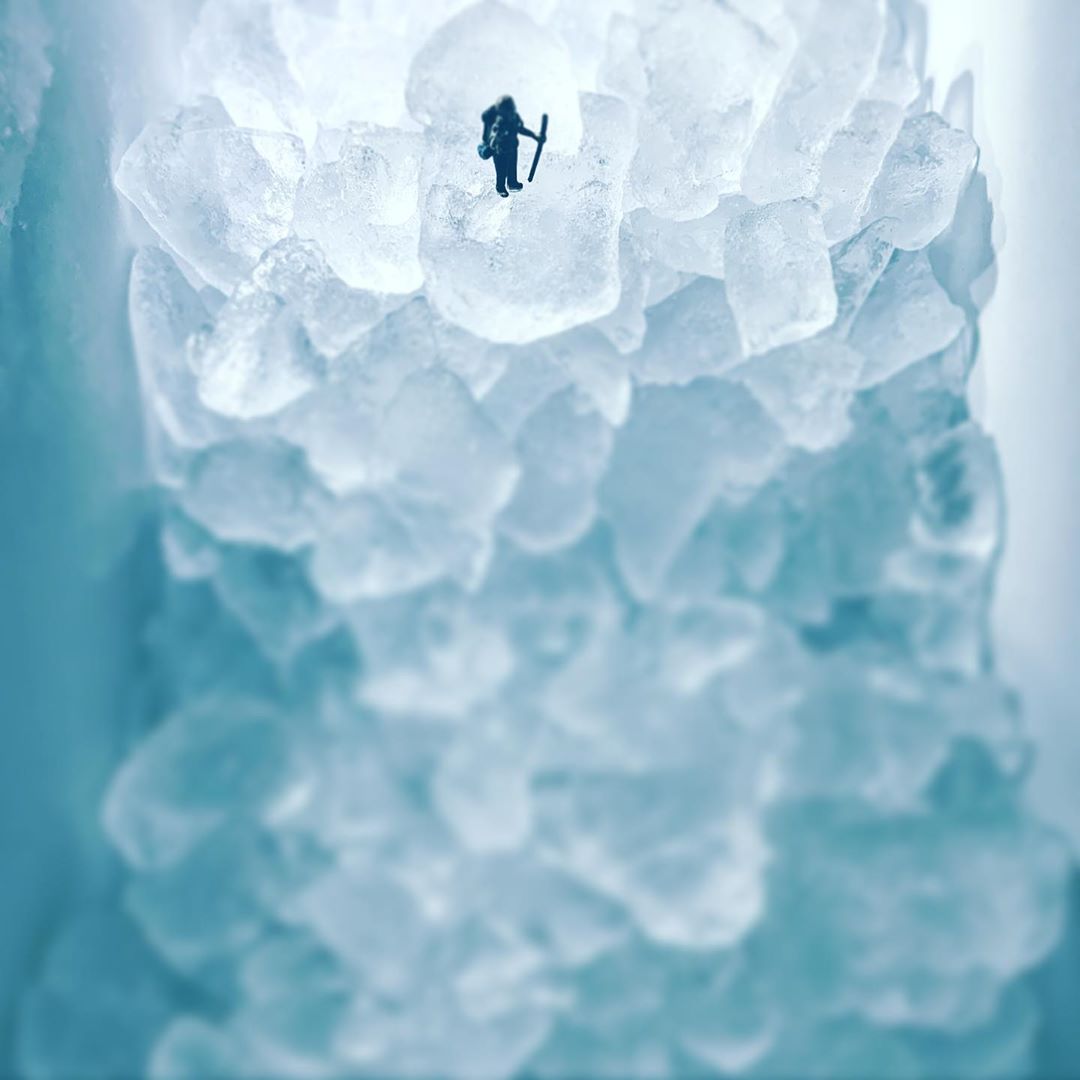 JHLosAngeles's tweet image. Onward and upward! Aya Sakurai&apos;s #TinyArchitect surmounts the impossible in &quot;Hiker&quot; series, No. 3. Show us your #TinyArchitect&apos;s world! Post your contest entry to social media and tag @JHLosAngeles + #TinyArchitect by Nov. 20! See official rules &amp;amp; prizes: bit.ly/tinyarchitect