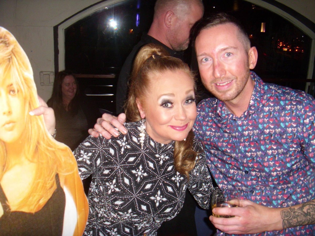 TonyPaul_1990's tweet photo. I can’t believe it’s been 4 years since @CheerUpPopParty at @TribecaBar1 with our @SoniaevansSonia!! 🌈😘🕺💃🏻🎧❤️ #goodtimes #amazingnight #manchester2016 xxxx https://t.co/5urfKbXKVY