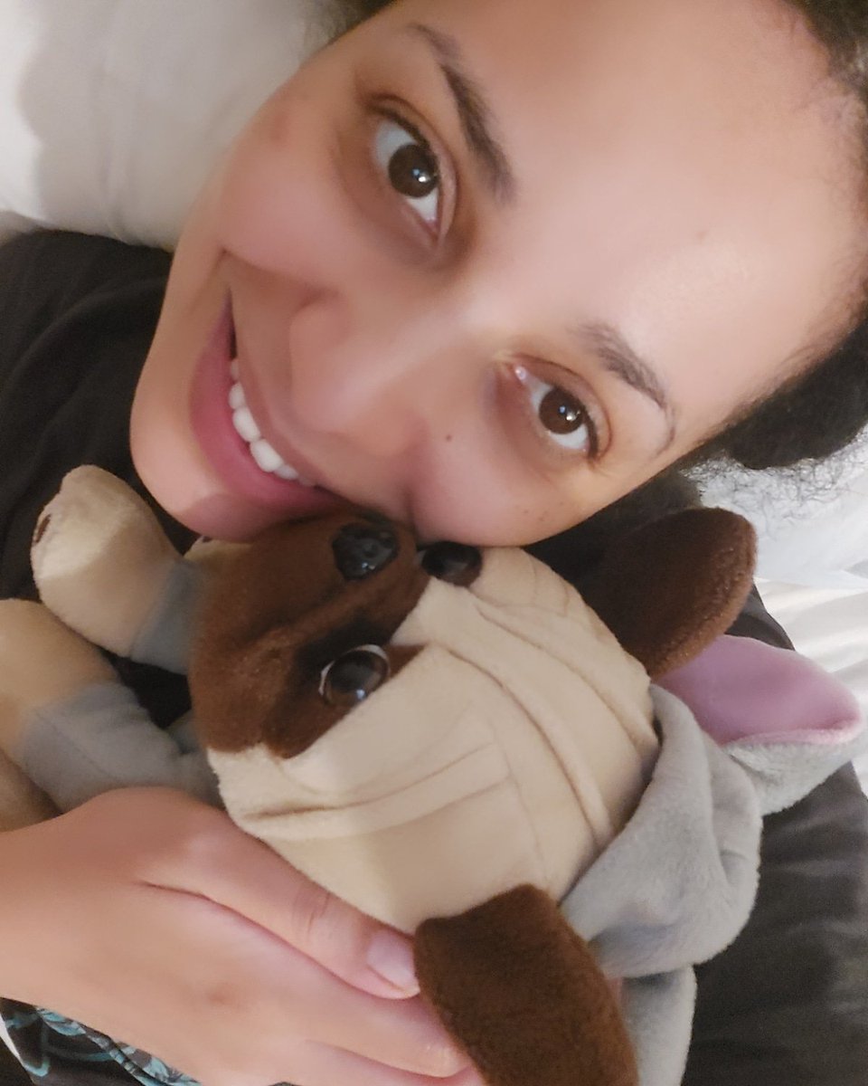 SusannaFataki82's tweet photo. We are ready to go to bed.
The atmosphere tonight will be amazing because I can hear the wind gently caressing the leaves 🍂 of the tree in front of my window. Seems like the leaves 🍂 are doing a romantic dance 😊
Good night folks
#earlysleeper https://t.co/ULoxYL5Q7f