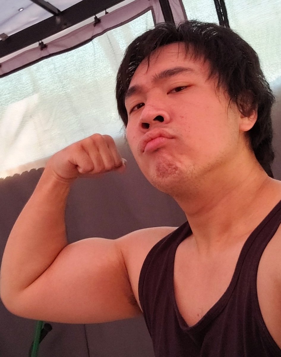 KuyaDenzel95's tweet photo. Done for today 🥰

#workout #WednesdayMotivation #workoutmotivation #fitness #weightlossjourney #chasingthepump #pumped https://t.co/Vu0NzTSV1Q