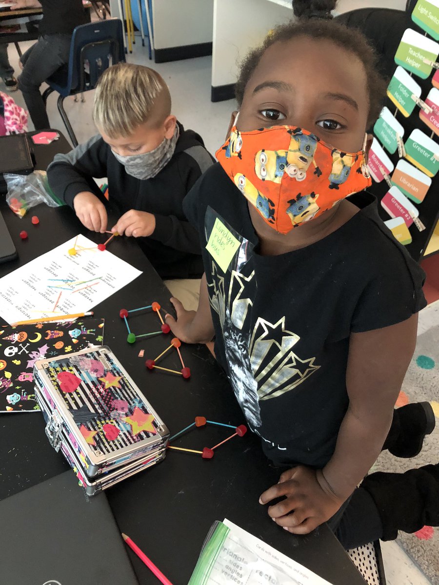 Elizabeth Vines tweet media