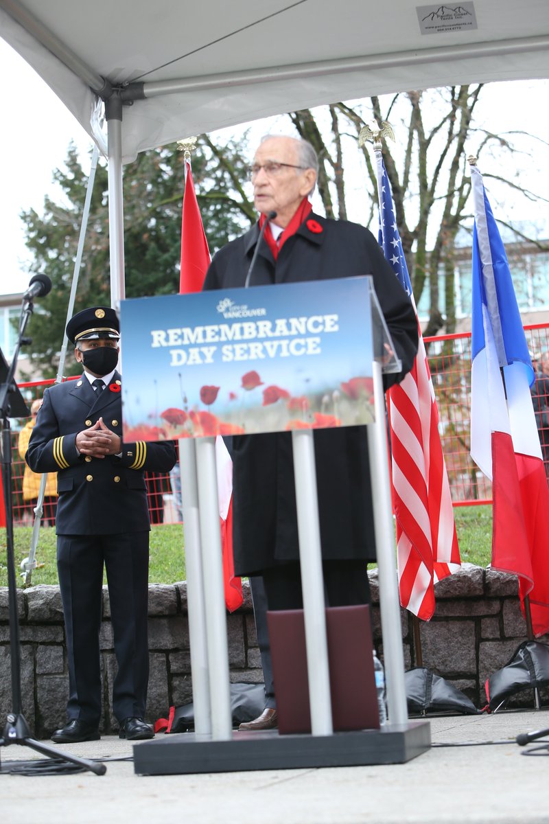CityofVancouver's tweet photo. Today we honoured Canada’s veterans who served, and remembered all those who gave their lives for our country and freedoms. Thank you for your service #lestweforget
Thank you to everyone who watched the ceremony from home. #RememberInPlace https://t.co/wAkAINK5Sn