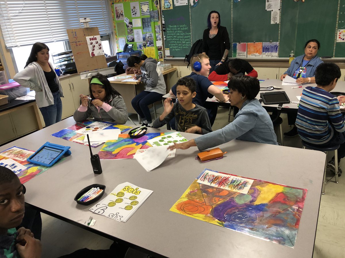 Day 5: I was nominated by <a href="/SchifferB/">Brian Schiffer</a> to post a picture of a day in the life of an educator without an explanation for 7 days and to nominate someone each day for the challenge. Today I nominate the legendary <a href="/tmason18/">TAVON MASON Sr.</a> 💪🏼