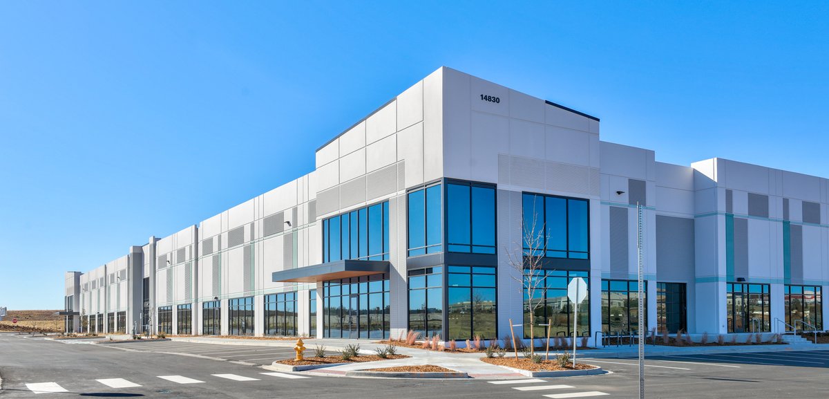 #EDGE470, our new industrial/flex campus in Parker, CO looks good from all angles. Beautifully designed by <a href="/powersbrownarch/">Powers Brown Architecture</a> 😍