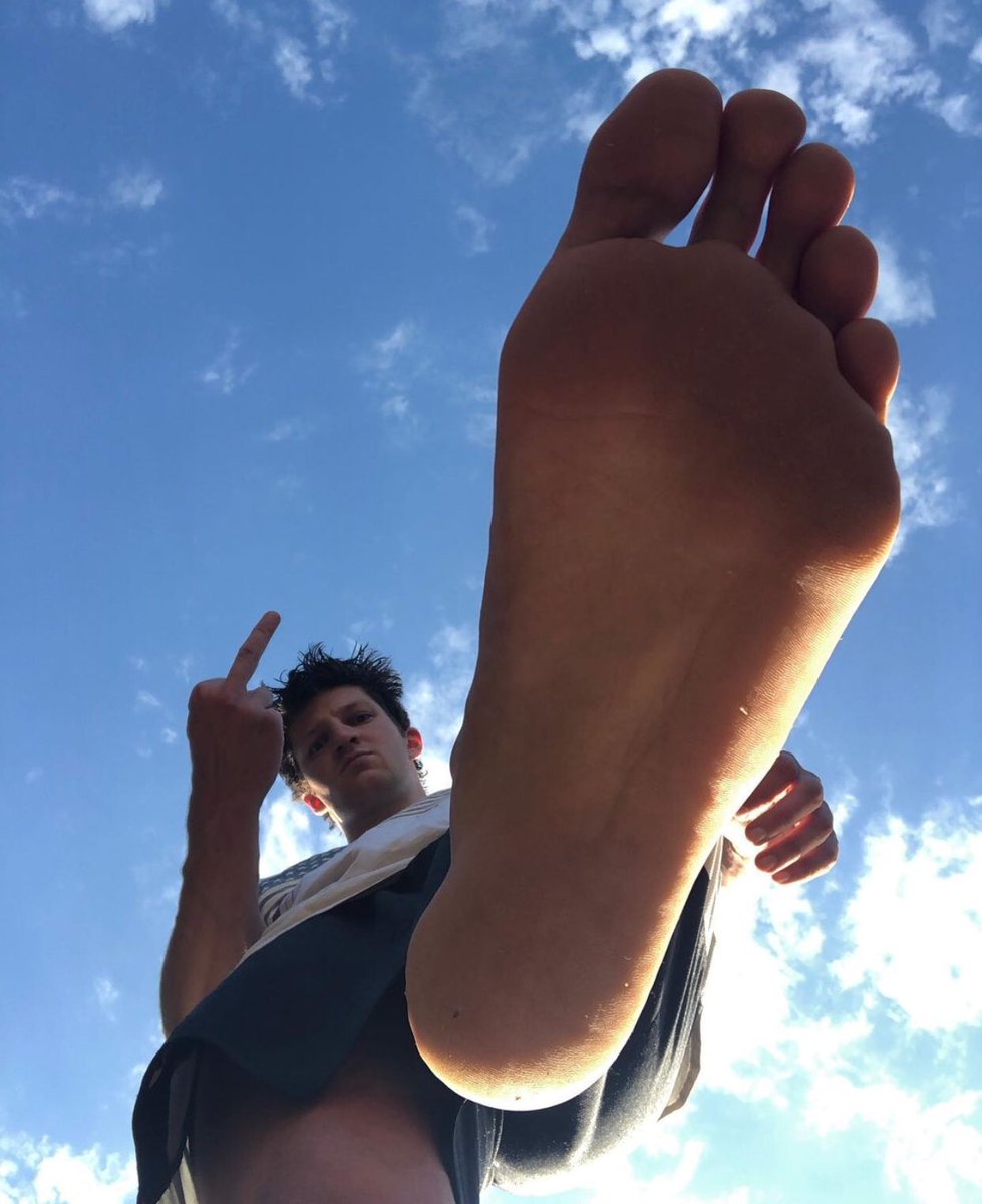 BestSockMasters's tweet photo. #footmaster @AddlemanTimothy 

🧦👣🧦

#findomfeet https://t.co/iC8SmgAcZP