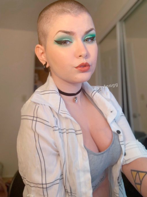 here to remind you that you&rsquo;re valid as fuck 😌❤️💫 https://t.co/CwYZjdMgz4
