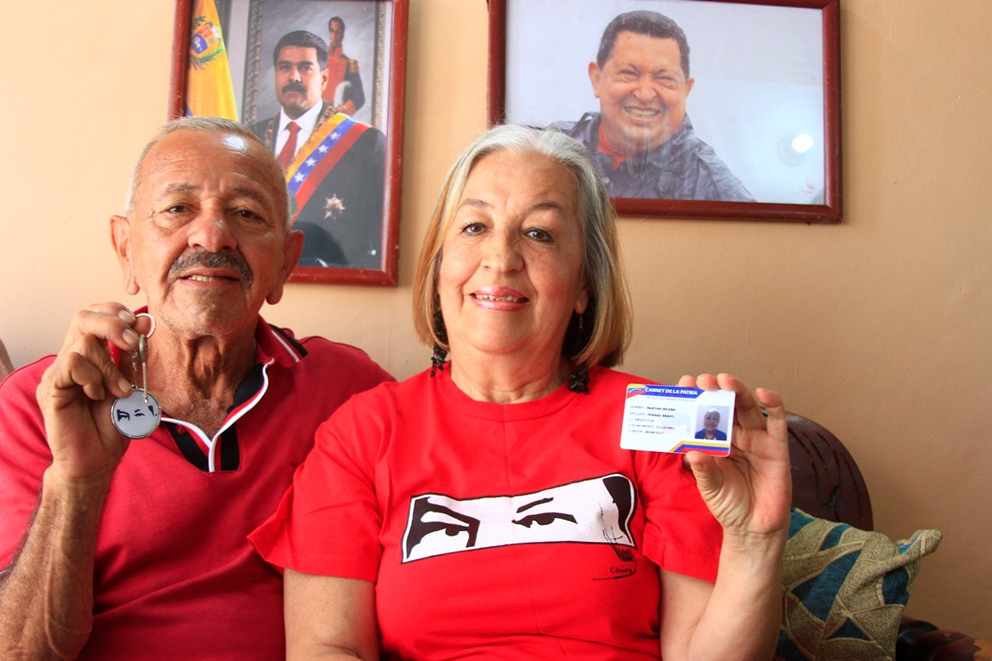 CarnetDLaPatria's tweet photo. "El Sistema Carnet de la Patria es una creación milagrosa de la Revolución Bolivariana, que nos ha permitido llevar la protección social directamente a nuestro pueblo y sin intermediarios". @CarnetDLaPatria @NicolasMaduro 

#MáximaProtecciónSocial https://t.co/ol6rdHGeaN