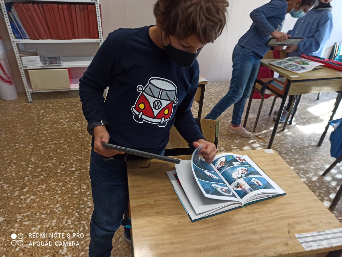 iscorazonbermeo's tweet photo. ComunicArten komiki azokak antolatu dira  #Adierazpena lantzeko marrazkia eta idatziaren bidez. #UlermenerakoIrakaskuntza
En #ComunicArte los de 5° de Primaria han organizado una feria del cómic para trabajar la #Expresión escrita y por medio de dibujos.  #HablandoSinPalabras https://t.co/xTSCkAgGTp