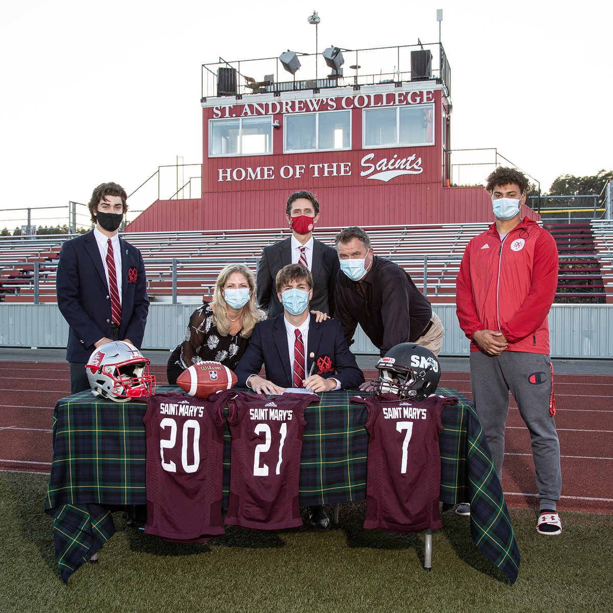 standrews1899's tweet photo. Congratulations to Cameron Mitchell and Liam Taylor for signing their Letter of Intent with their family, coaches, and teammates on Yuill Field. Cameron has committed to Saint Mary's University in Halifax, NS and Liam Taylor with Western University. #boysofSAC #SACathletics https://t.co/aghSk0vzkW
