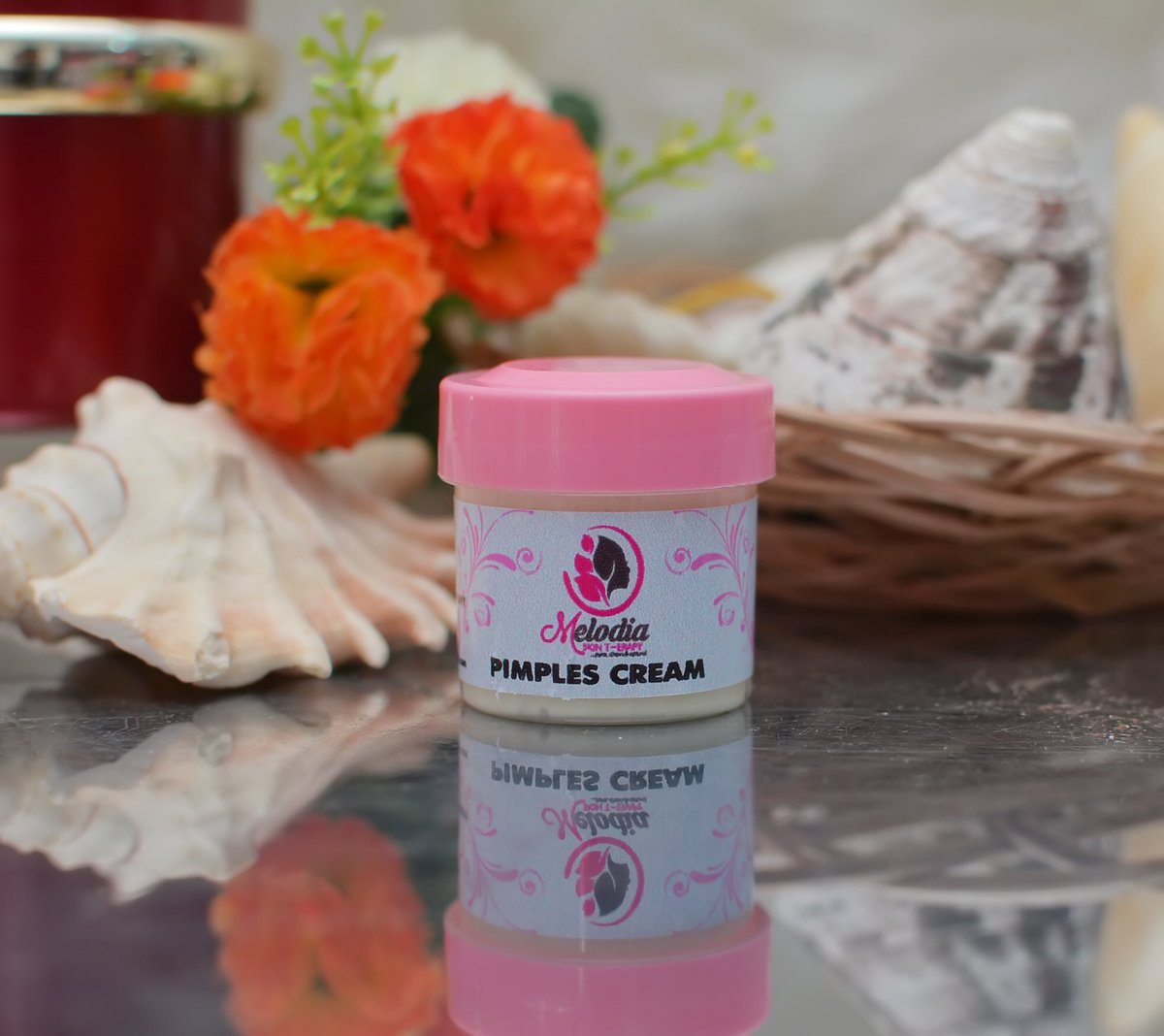 melodiaskin's tweet photo. Don’t  tell me you are happy with that filled up with pimple 😳  
 
Aunty that pimples is turning to boil work on your face  
 
This pimple cream is small but the work ehh  
 
Try it out and you will thank me later 
#RattleSnakePremiere #RattleSnakePremier https://t.co/uSSSrBBVEJ