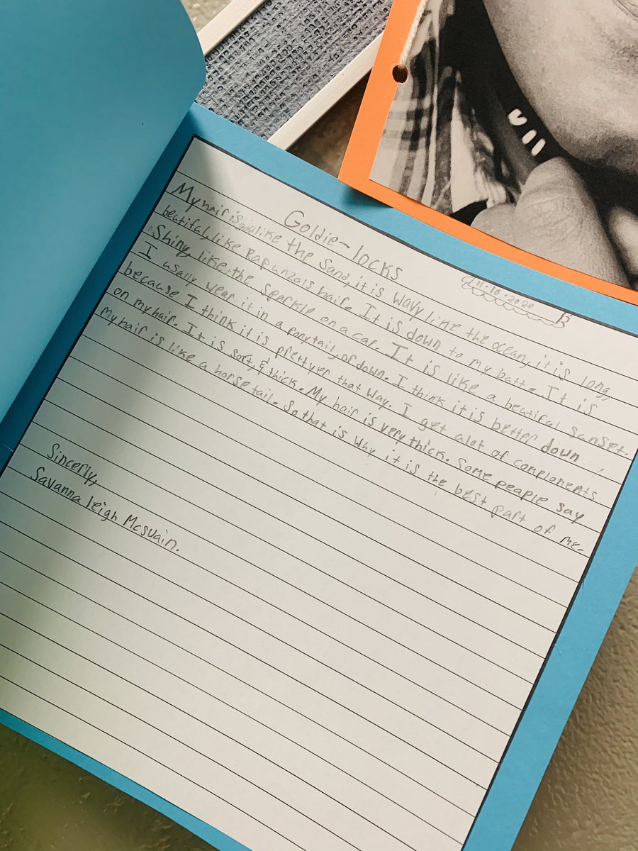 This little project deserves another tweet 💙 #expositorywriting <a href="/HumbleISD_SWE/">Summerwood Elementary</a>