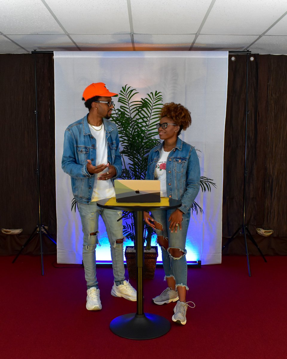 INFINITECHAMPS's tweet photo. A CHANGE is necessary. 180 🔁

At bible study this week our Leaders   @ZairisTMiles &amp; @ChristinaNMilez spoke on making an 180 Degree CHANGE. 

REMINDER‼️⬇️⬇️⬇️⬇️
When you make an 180 Degree CHANGE you turn completely away from your old ways!!

💻📱

https://t.co/0flayStLtN https://t.co/UOBZJjrFCG