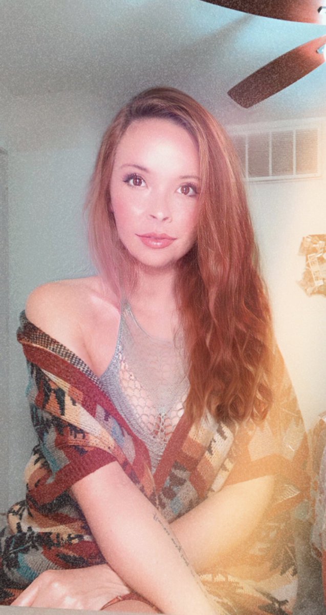 DestinyDay13's tweet photo. Hi https://t.co/AMYdqlYXO6