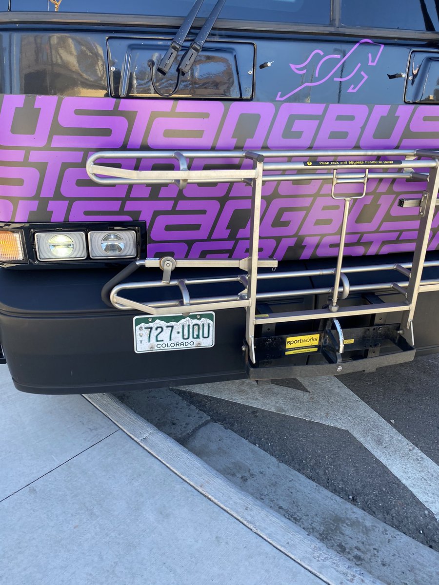 RichyMike's tweet photo. @RideBustang homie me and some riders just got trapped on the side of the road with no information for almost two hours on one of your buses. Wondering if any compensation can be made, perhaps a free ride in the future at least https://t.co/srQkfvFhy8
