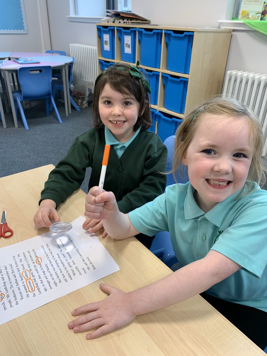 StMarysPS14's tweet photo. Today, P2b took a closer look at chapter 1 of Flat Stanley.
We found some unfamiliar, tricky words and then came up with several sensible strategies to use to work out what they meant... π΅π»ββοΈπ΅πΌ
#worddetectives #toolsforreading https://t.co/Rno3pgtY3f