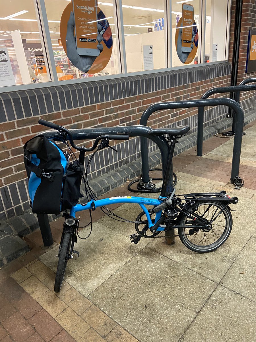 mummybycycle's tweet photo. Today’s #LockdownByCycle outing was a short ride to the supermarket for a mid-week top up shop for bread and cereal. Groceries disappeared easily into my bag, instead of it’s usual load of work laptop and notebooks. Anyone else swapped the car for their bike today? https://t.co/Za7SYapEZy