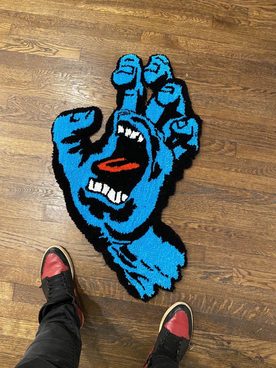 thetuftestclass's tweet photo. Hey... I make custom rugs by hand.
Do me a favor and Rt please my next customer could be on your TL. 
🙏🏾🙏🏾🙏🏾 https://t.co/RXZajbeui2