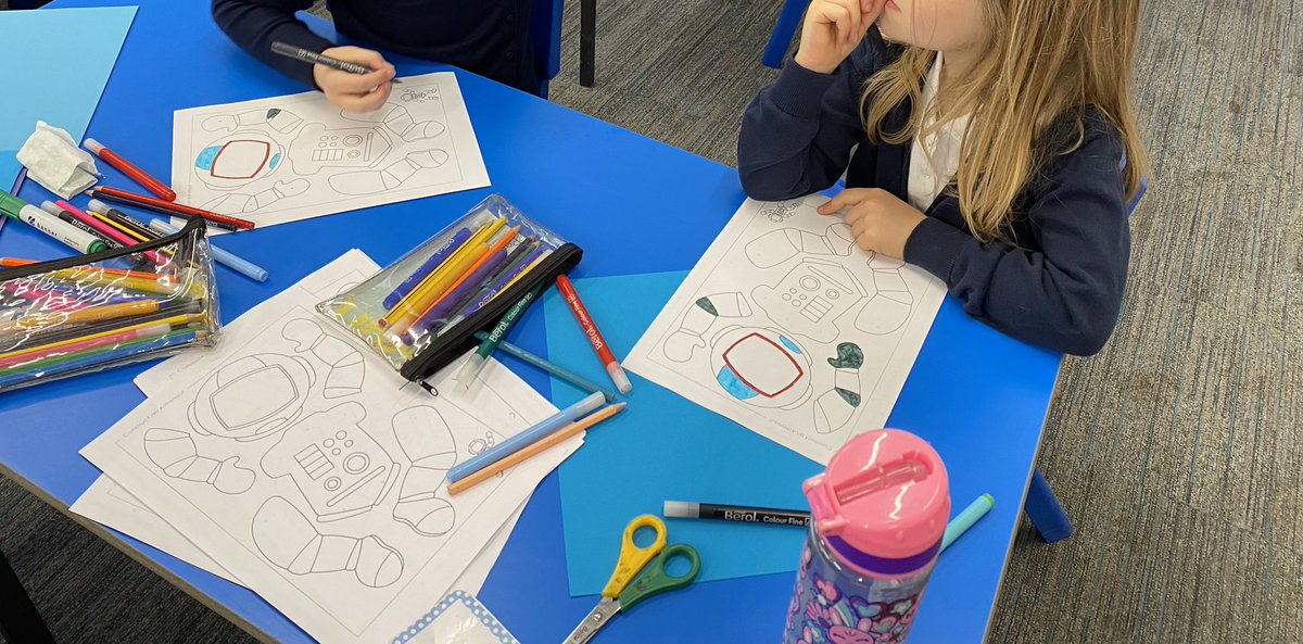KirklistonPS's tweet photo. Inspired by the children, it was all about SPACE in our soft start this morning! #kps3b https://t.co/ddqoStoiGR