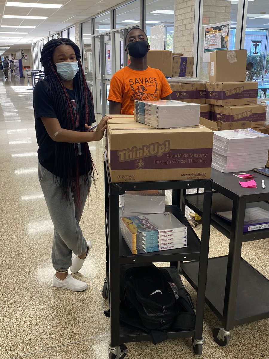 CounselorKelley's tweet image. Soooo proud of these two right here!!! Thanks for helping Ms. Georgieva!!! #MakingTheirMark #7thGradeROCKS @TMSCounsTweets