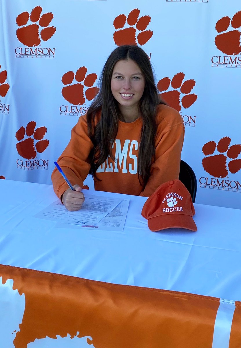 Congratulations <a href="/hwgirlssoccer/">Harvard-Westlake</a> Ally Lynch (‘21) for signing her National Letter of Intent for <a href="/clemsonwsoccer/">Clemson Women's Soccer</a> - We are very proud of you Ally! <a href="/latsondheimer/">eric sondheimer</a> <a href="/Tarek_Fattal/">Tarek Fattal</a>