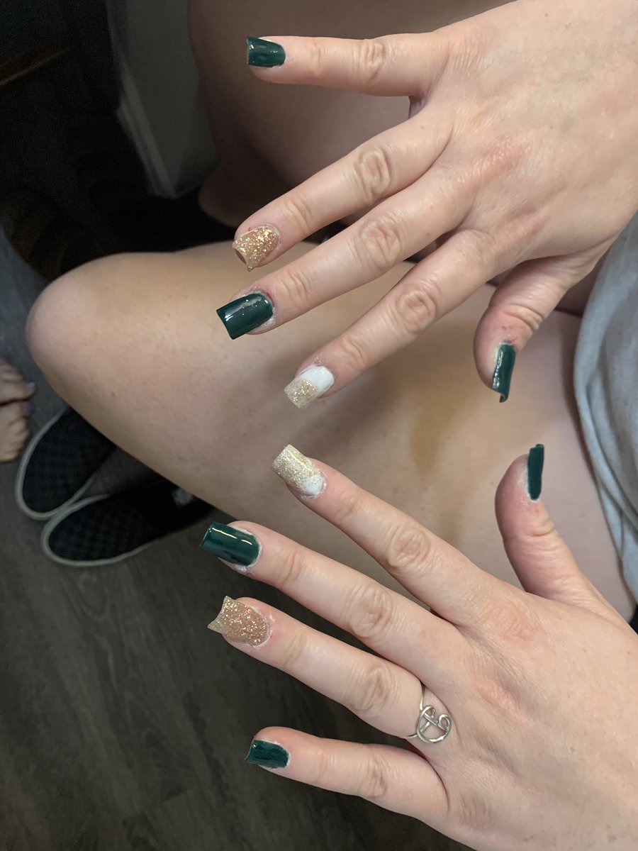 SerranoHaylee's tweet photo. HMU if you want ya nails done🤪💞 https://t.co/z3LBoabDw4
