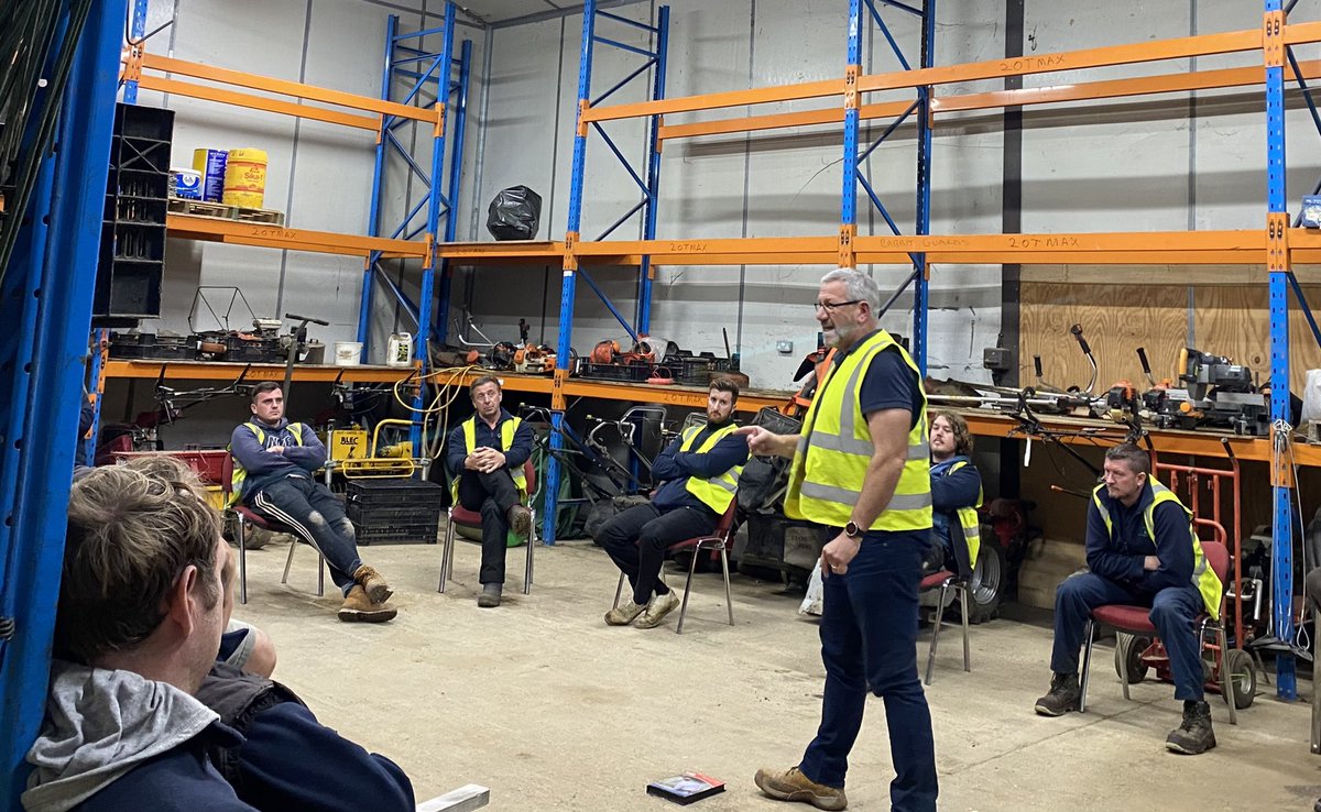 Pete Jones tweet media