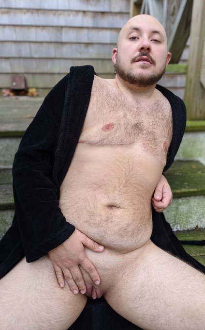 Love the great outdoors. Someone lend me your mouth? ? 
Hot new content going up tomorrow on my OnlyFans