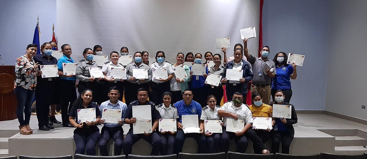 MINIMNicaragua's tweet photo. #MujeresPorLaVida | Ministerio de la Mujer facilitó el Seminario con servidoras y servidores públicos sobre herramientas metodológicas para el fortalecer de capacidades en análisis desde la planificación estratégica en el Ministerio de Gobernación. https://t.co/3RWrI5tcY1
