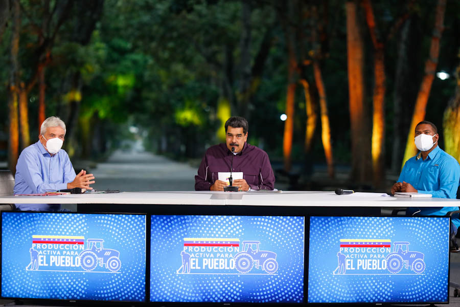 #EnVivo 🔴 | Pdte. <a href="/NicolasMaduro/">Nicolás Maduro</a> instruye seguir haciendo los esfuerzos necesarios para que el rebaño venezolano continúe siendo 100% sano.
#MáximaProtecciónSocial
#VenezuelaProducciónYFuturo