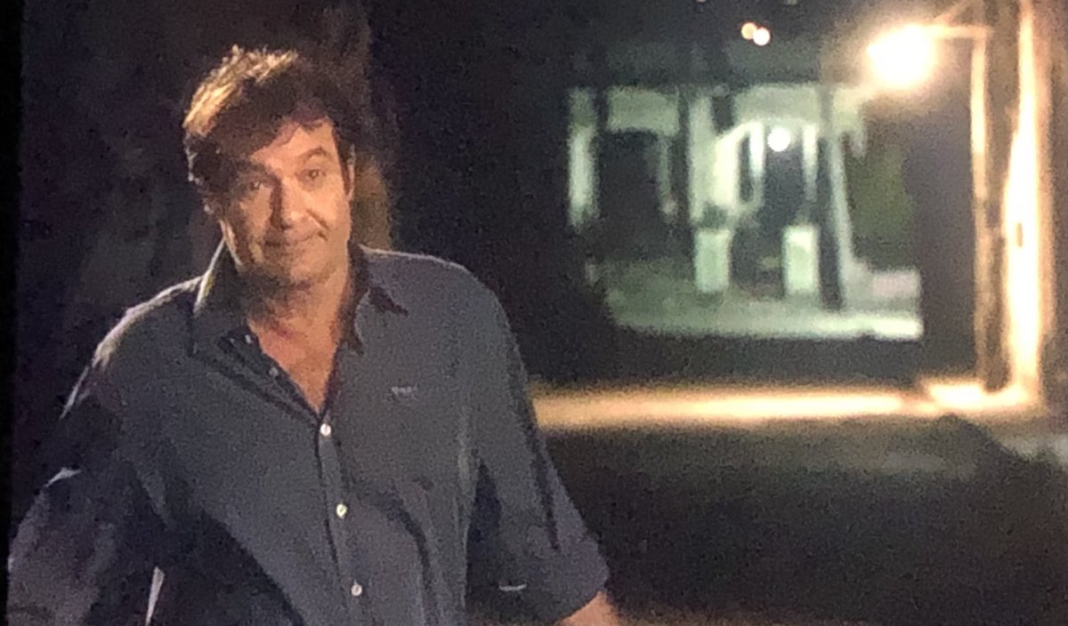 No había visto nada de “Cuatro estaciones de La Habana”, por miedo a la decepción.

Y mira, este Conde es tal cual el Conde que tenía en mi cabeza.
#Padura