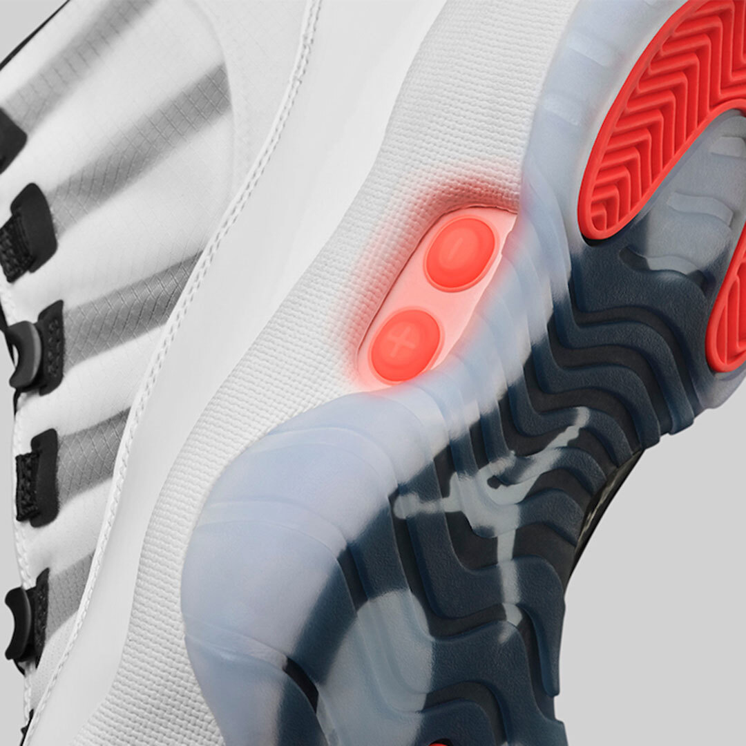 snkrfrkrmag's tweet image. In the early-90s when the Air Jordan 11 was simply a series of sketches, Tinker Hatfield envisioned a laceless closure system. Now 25 years since its on-court debut, Nike and Jordan Brand have gone one better and retrofitted the self-lacing Adapt system! bit.ly/3plJYS8