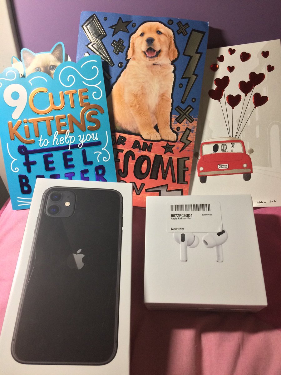 PepeGives's tweet photo. Thank you for @iTzFeith for the new phone + AirPods PROS !! 🥺❤️
#FeithLegit

🤴🏻✨ https://t.co/XNVucNjV79
