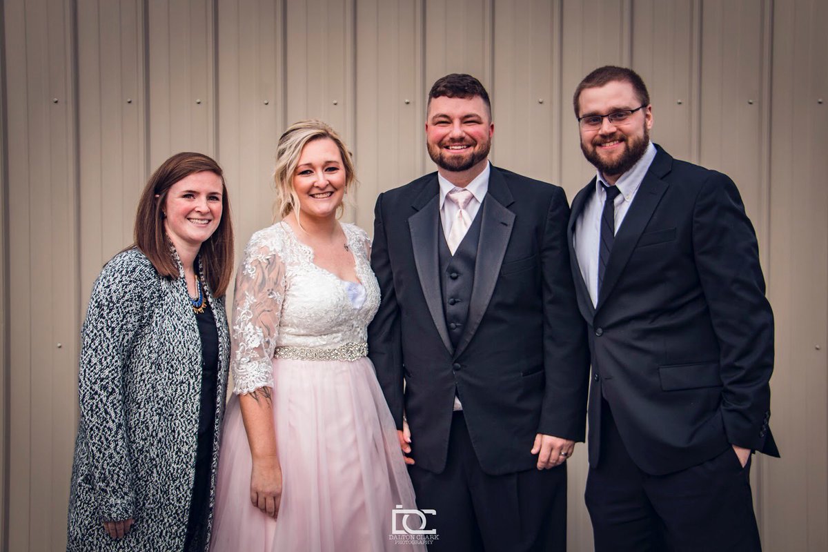 jonsells22's tweet image. Thinking about these two today as I think over marriage vows for an upcoming message. Still can’t believe we really added “through the vols of 98 and the vols of 17” to their marriage vows 😂 #govols #mypeople #thatscommitment @JSCOTTVFL @tashascott2120