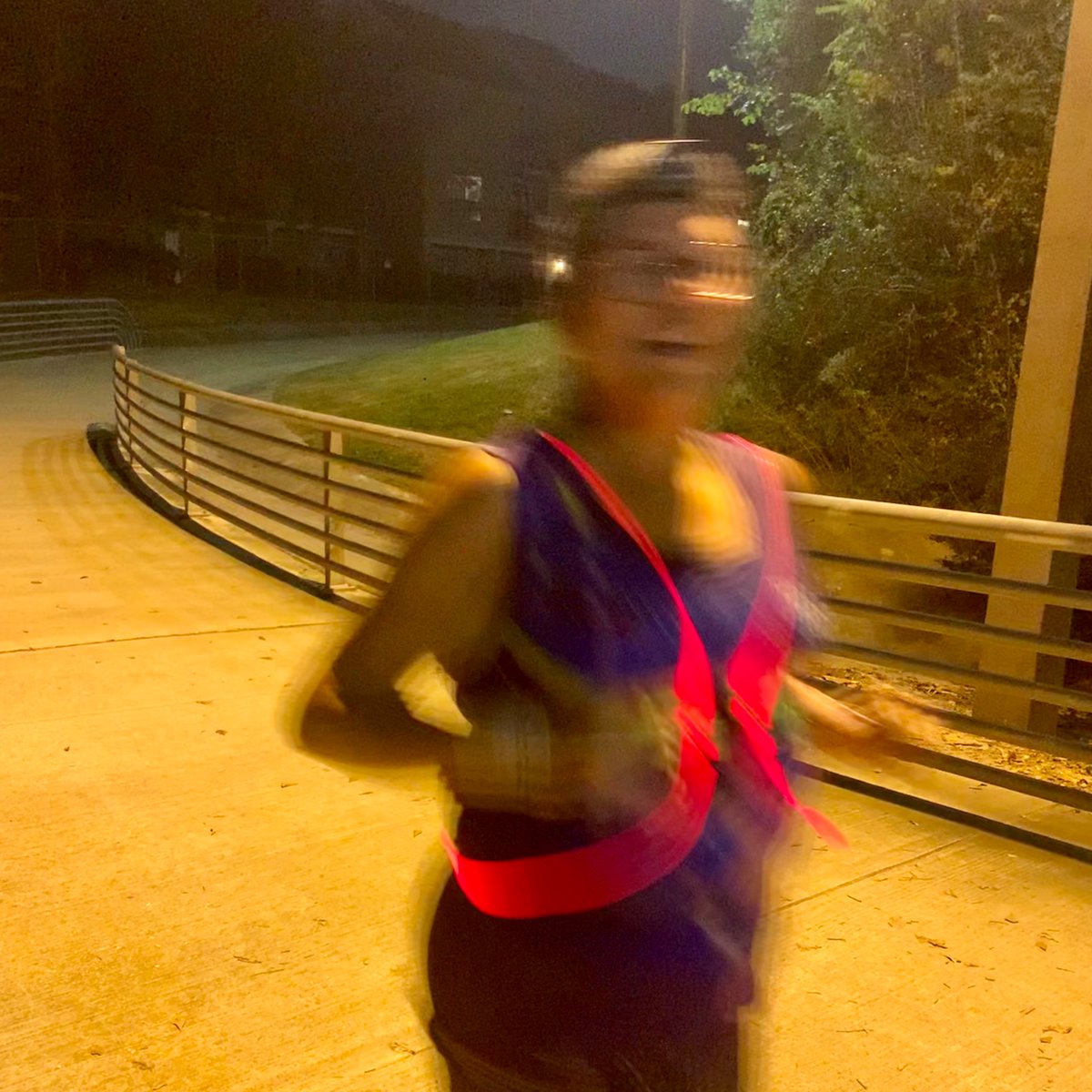 rocknrolltofu's tweet photo. 13.4 @CharityMiles for @teamrwb. Thx @HopeHummus for sponsoring me! @trinityriverrun #TrinityRiverRun https://t.co/QgGAUOO9yE